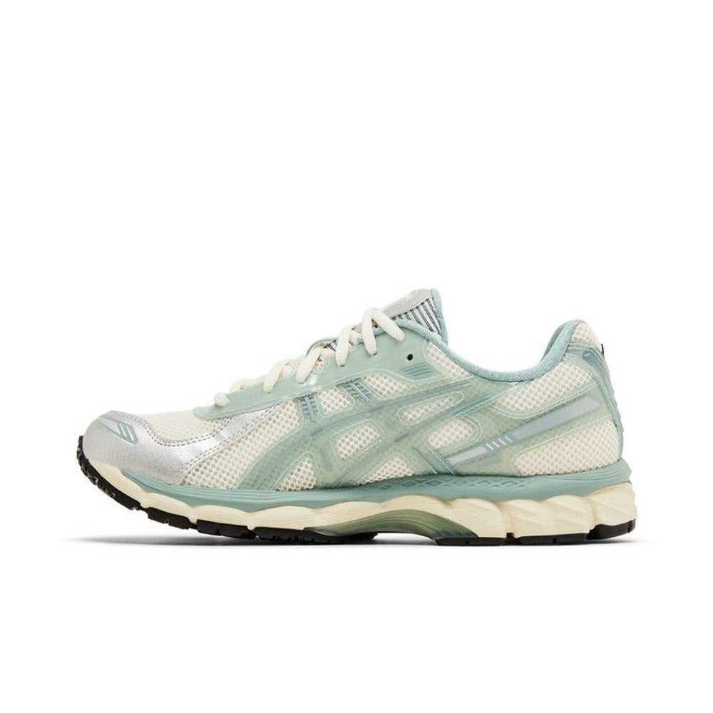 Kith x ASICS Gel Kayano 12.1 'Cream Sage' – hlavní pohled | Purekickz