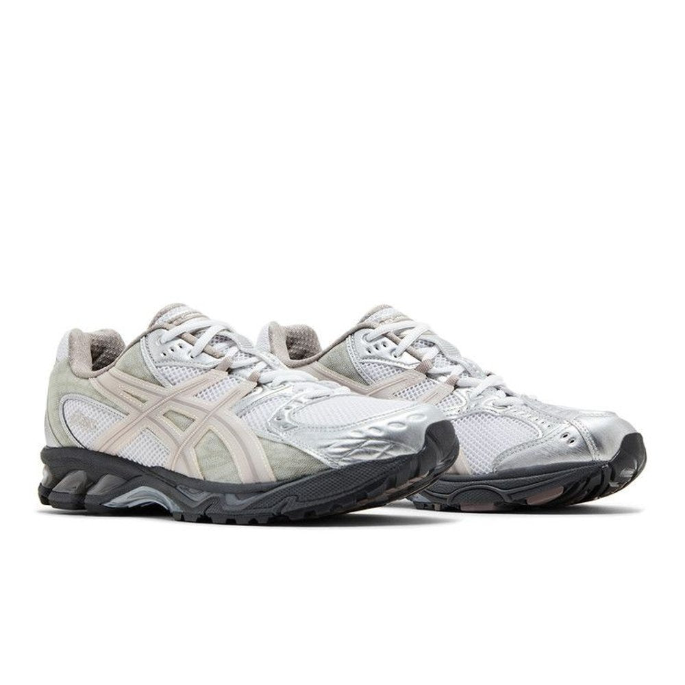 Kith x ASICS Gel Nimbus 10.1 'White Morganite' – lifestyle foto | Purekickz