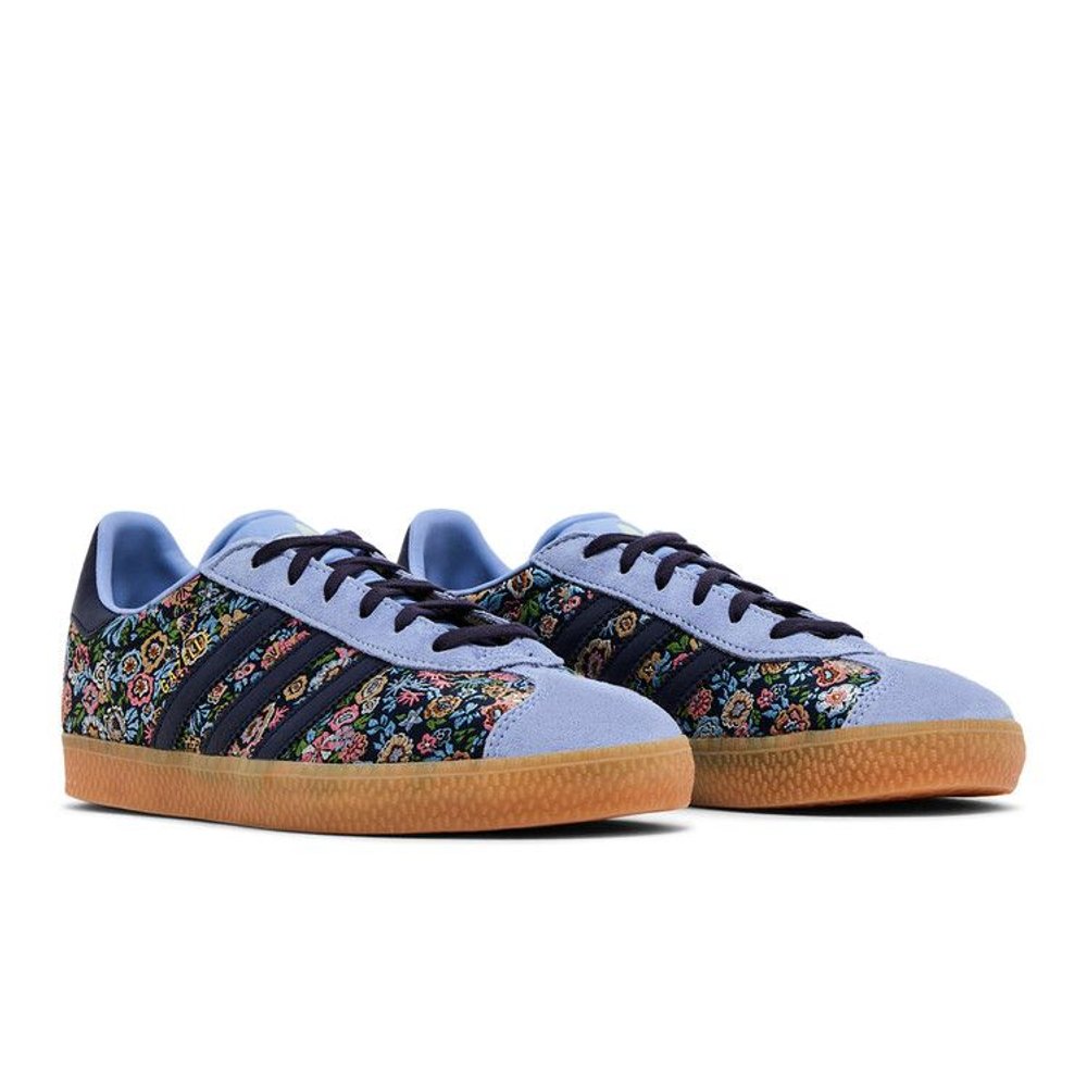Liberty London x adidas Gazelle J 'Floral Embroidery' – lifestyle foto | Purekickz
