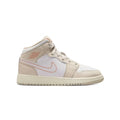 Jordan 1 Mid SE Sand Drift White Madder Root (GS) – hlavní pohled | Purekickz