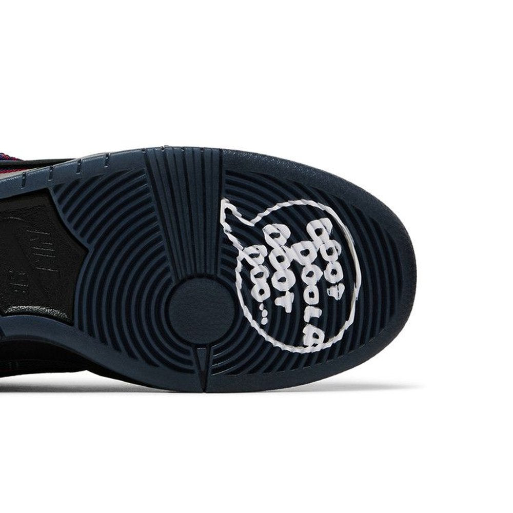 Nardwuar x Nike Dunk Low SB 'Tam O' Shanter Hat' – pohled shora | Purekickz
