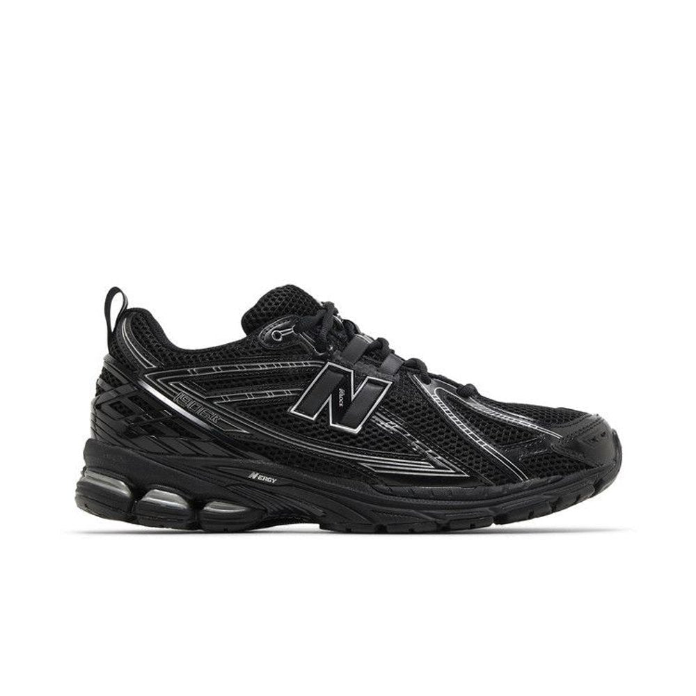 New Balance 1906R Black Grey – boční pohled | Purekickz