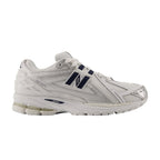 New Balance 1906R White Navy Silver Metallic – boční pohled | Purekickz