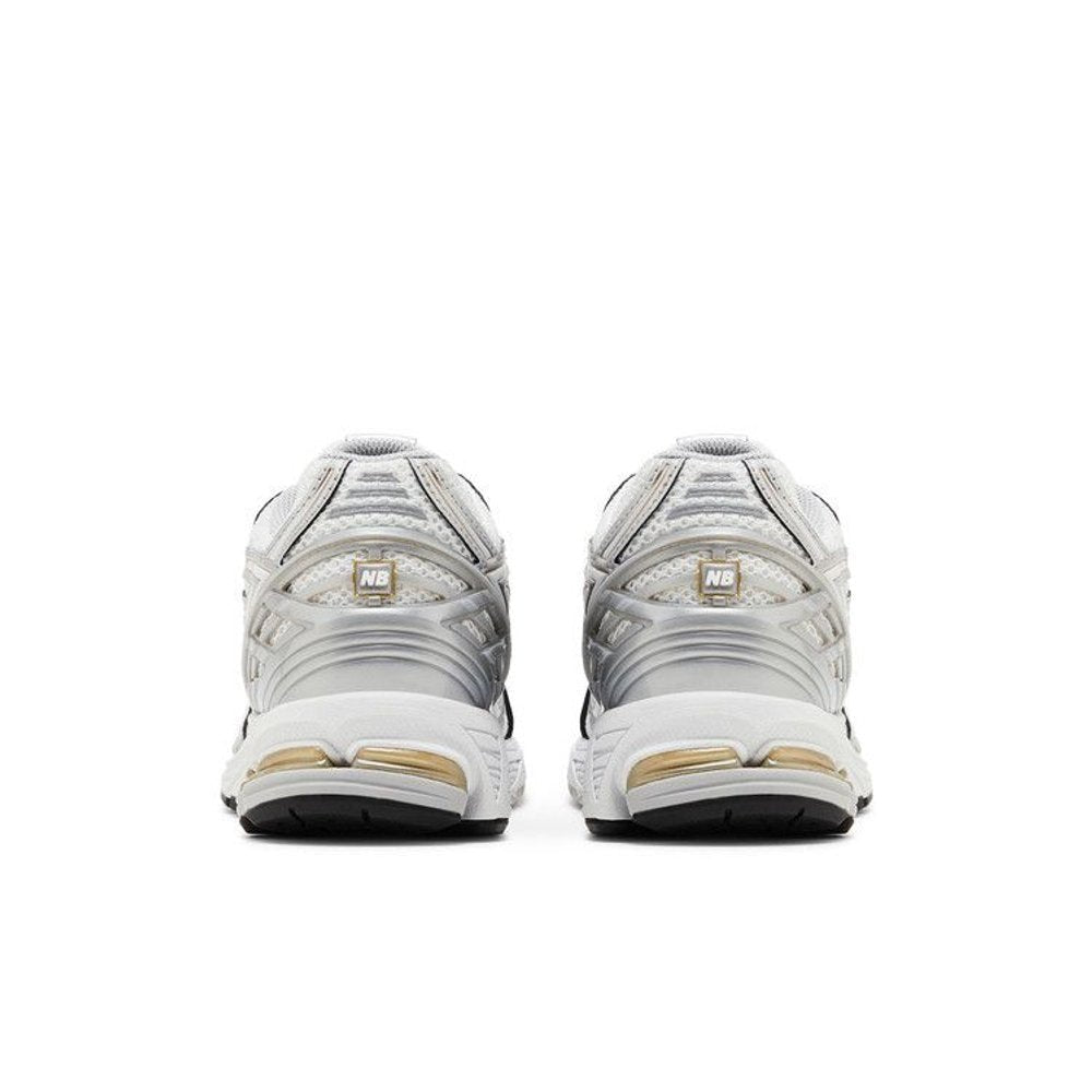 New Balance 1906R White Rain Cloud Silver Metallic – podrážka | Purekickz