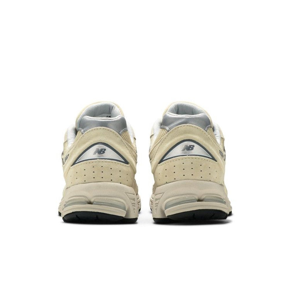 New Balance 2002R Bone Light Aluminum – podrážka | Purekickz