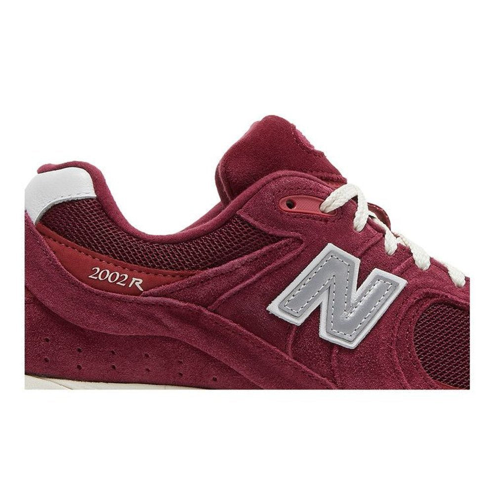 New Balance 2002R Bordeaux – detail | Purekickz