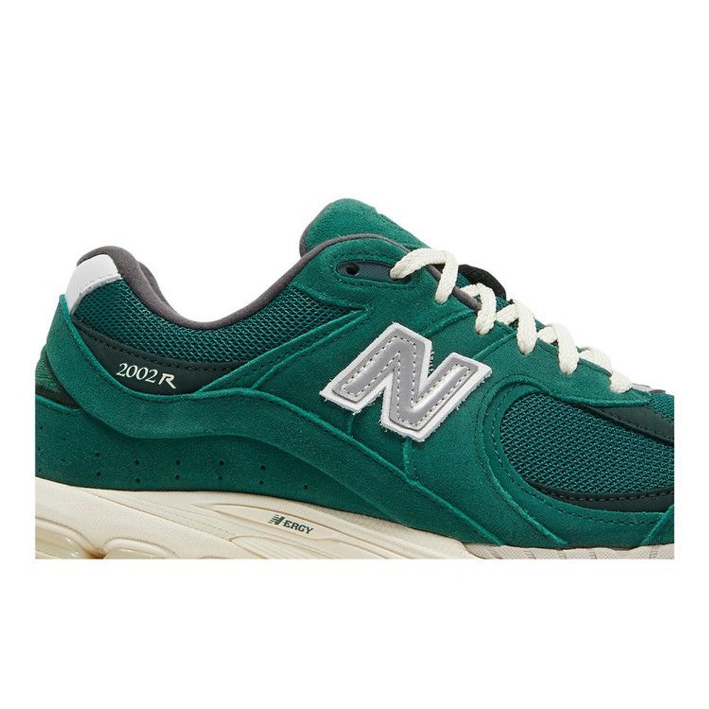 New Balance 2002R Nightwatch Green – detail | Purekickz