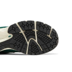 New Balance 2002R Nightwatch Green – pohled shora | Purekickz