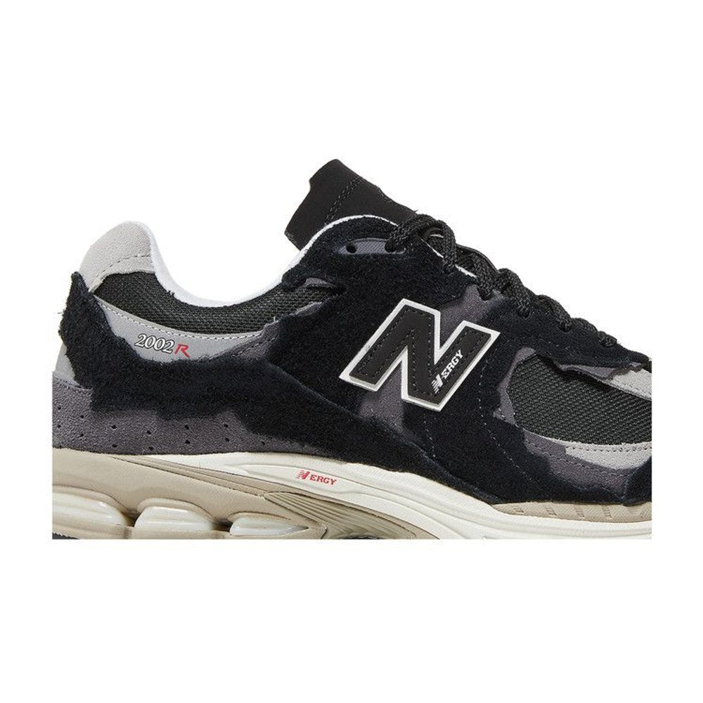 New Balance 2002R Protection Pack Black Grey – detail | Purekickz
