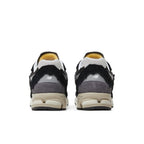 New Balance 2002R Protection Pack Black Grey – podrážka | Purekickz