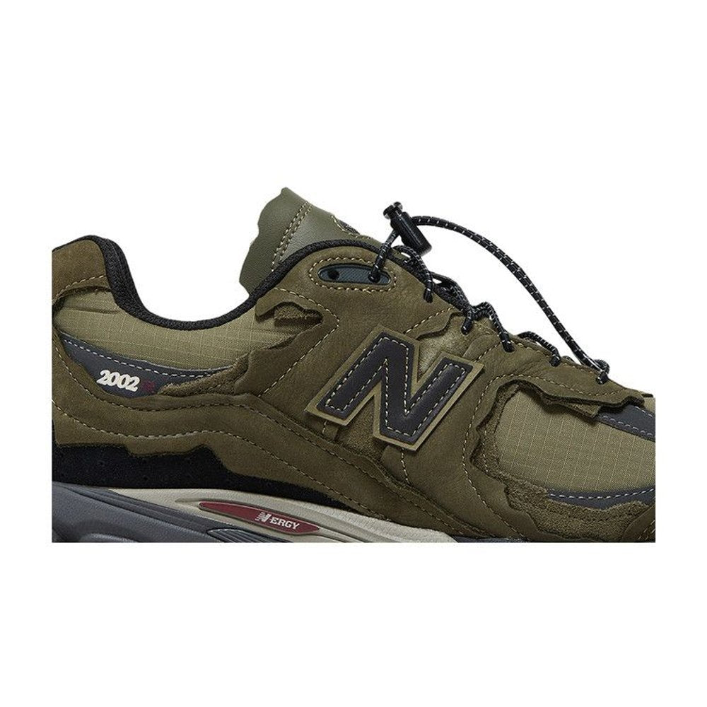 New Balance 2002R Protection Pack Dark Moss – detail | Purekickz