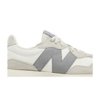 New Balance 327 Moonbeam Shadow Grey – detail | Purekickz