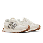 New Balance 327 Sea Salt Leopard Pantera (W) – lifestyle foto | Purekickz