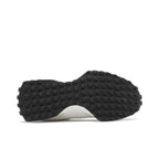 New Balance 327 White Black – zadní pohled | Purekickz