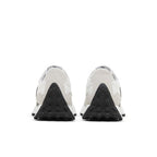 New Balance 327 White Black – podrážka | Purekickz