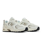 New Balance 530 Arid Stone – lifestyle foto | Purekickz