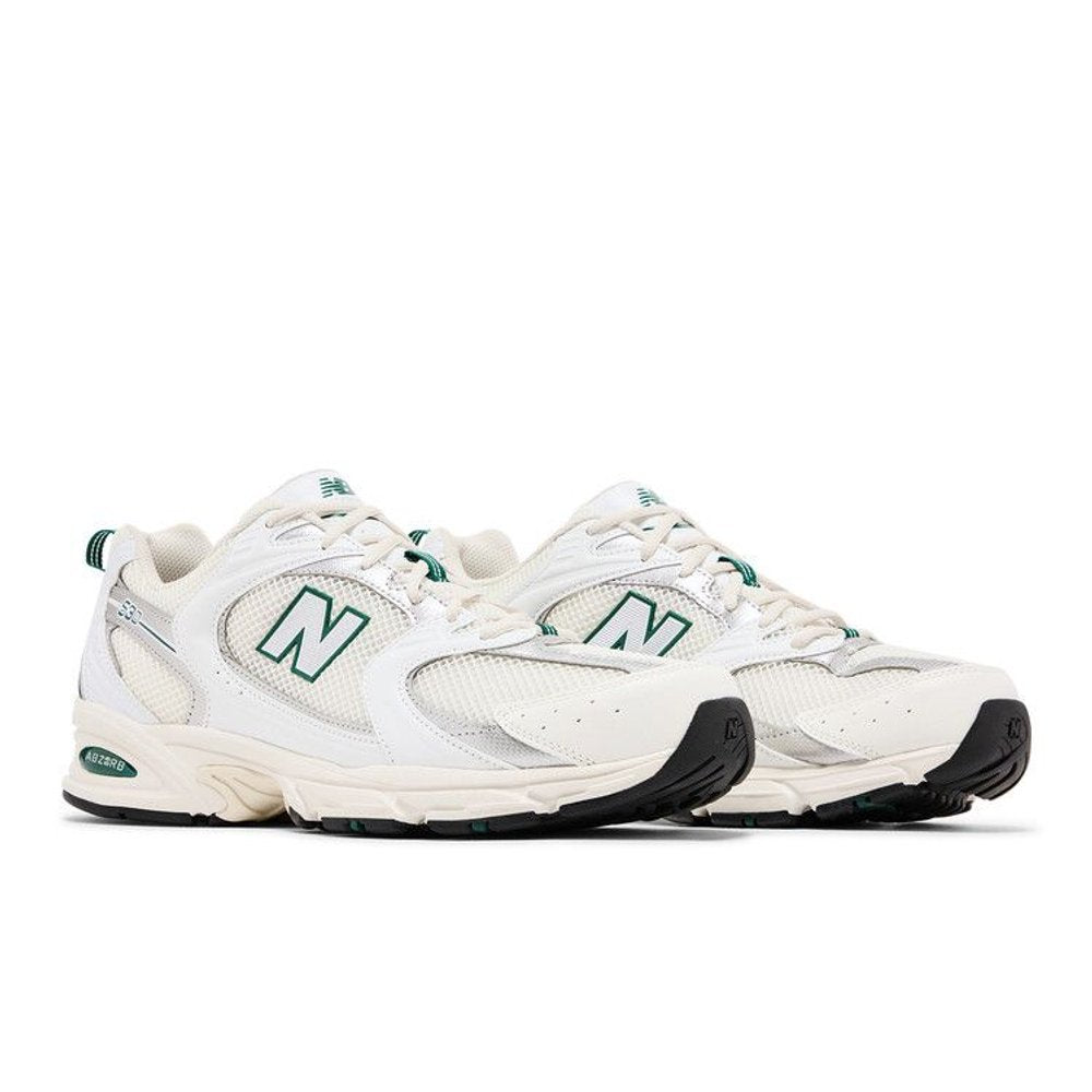 New Balance 530 'Sea Salt Marsh Green' – lifestyle foto | Purekickz