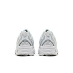New Balance 530 Silver Metallic Polka Dots – podrážka | Purekickz