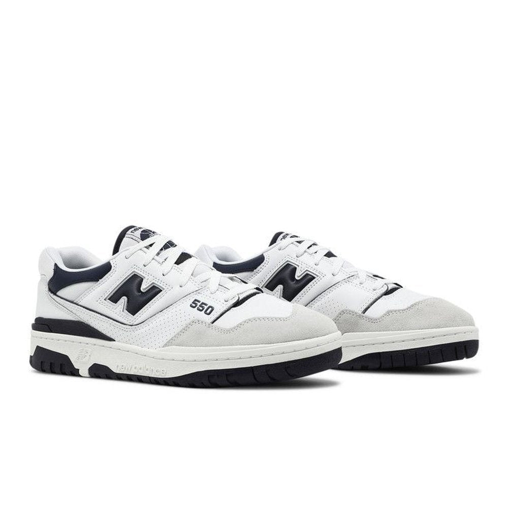 New Balance 550 Navy Blue – lifestyle foto | Purekickz
