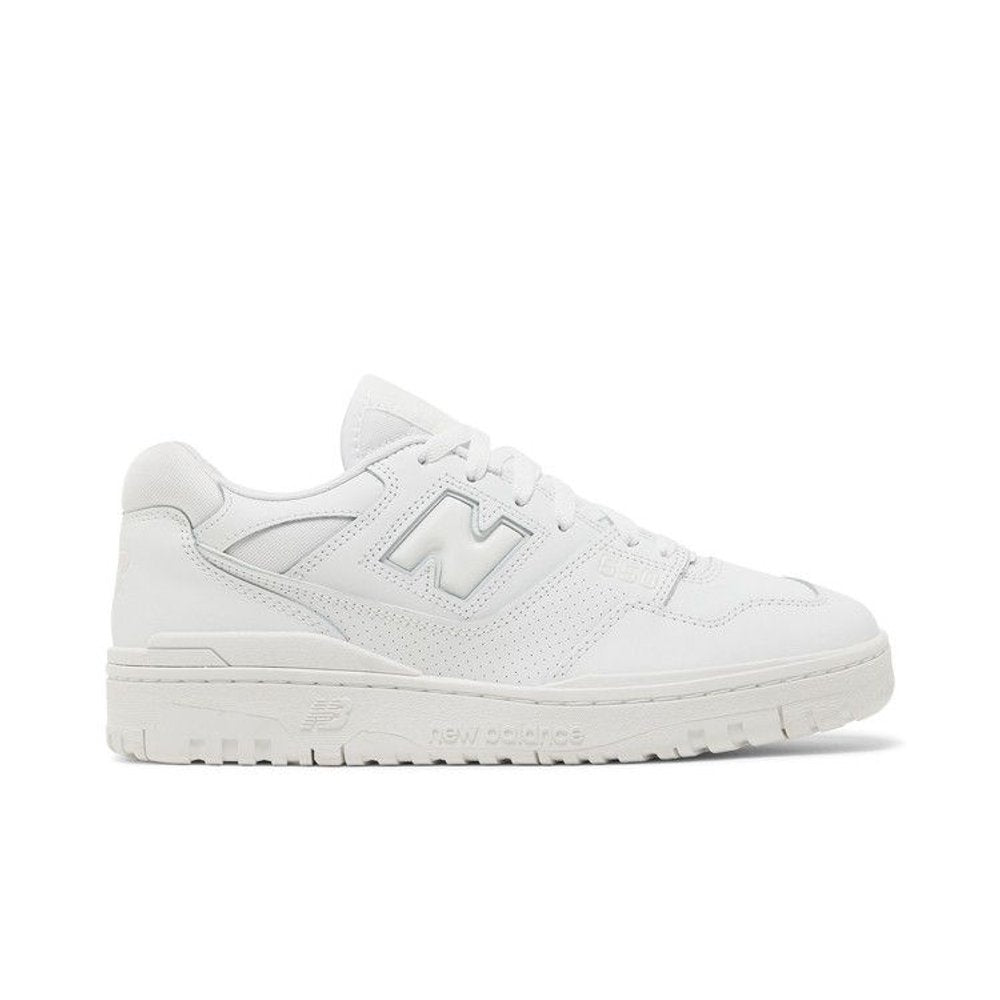 New Balance 550 Triple White – boční pohled | Purekickz