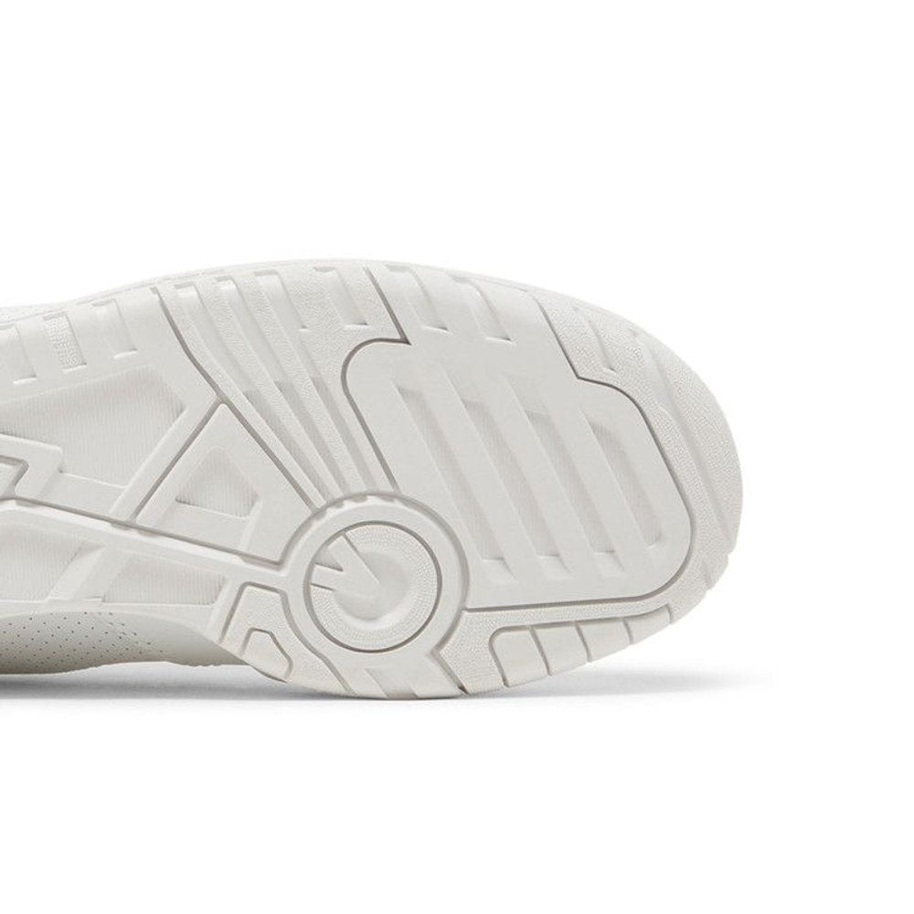 New Balance 550 Triple White – pohled shora | Purekickz