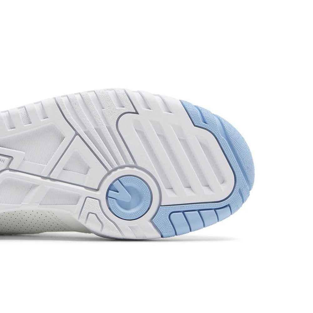 New Balance 550 UNC White Dusk Blue – pohled shora | Purekickz