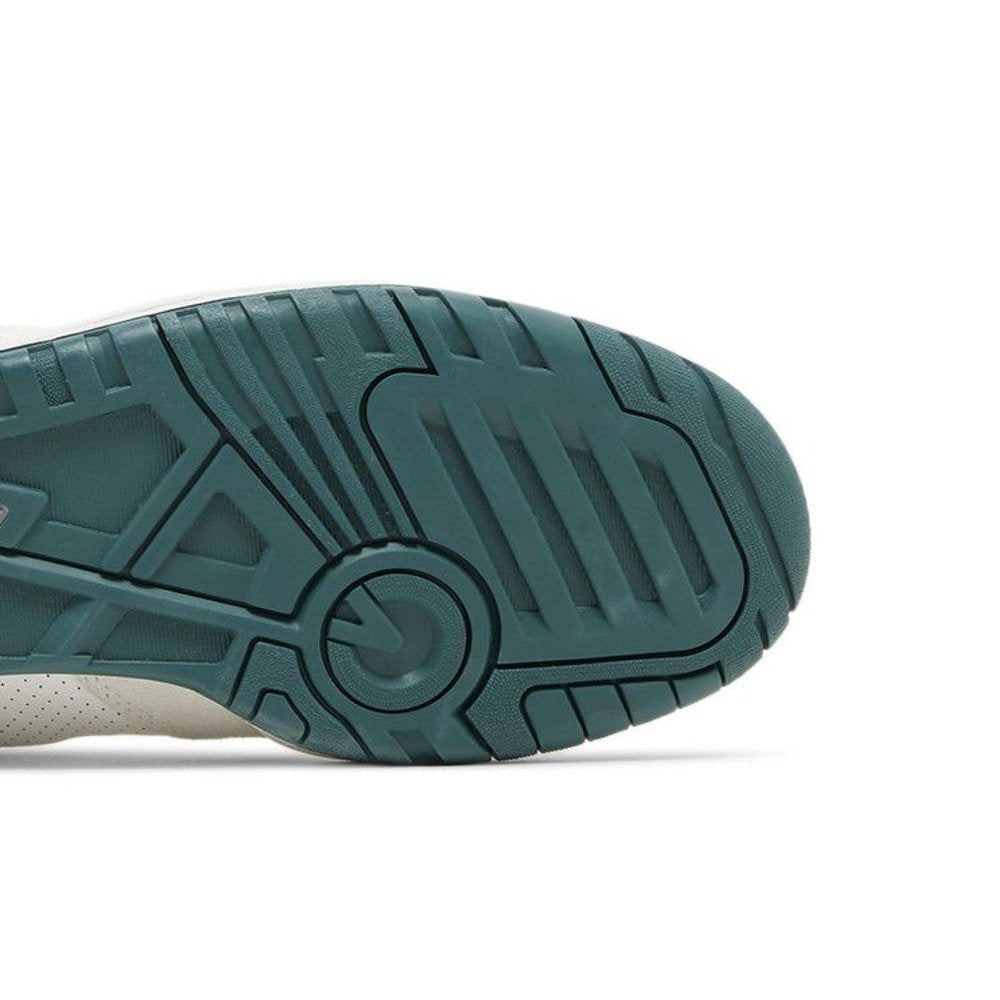 New Balance 550 Vintage Teal – pohled shora | Purekickz
