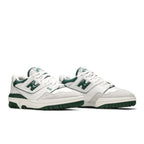 New Balance 550 White Green – lifestyle foto | Purekickz