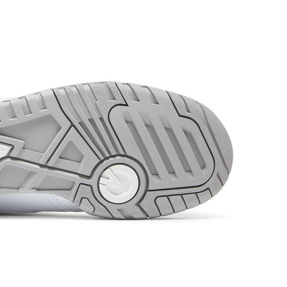 New Balance 550 White Grey (GS) – pohled shora | Purekickz