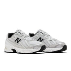 New Balance 740 White Silver Metallic Navy – lifestyle foto | Purekickz