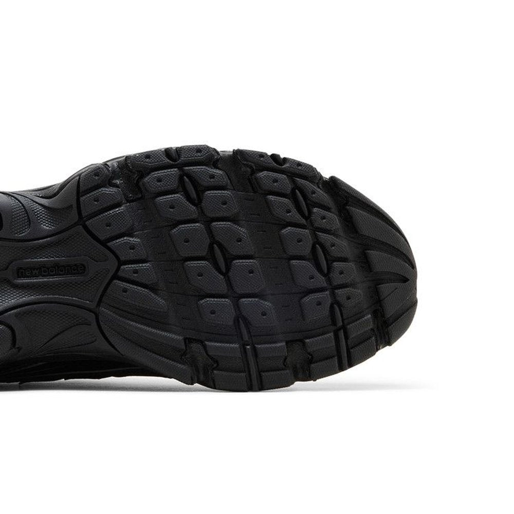 New Balance 740v2 Black Grey Silver – pohled shora | Purekickz