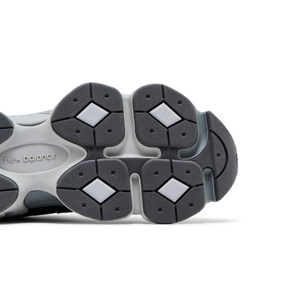 New Balance 9060 Black Castlerock