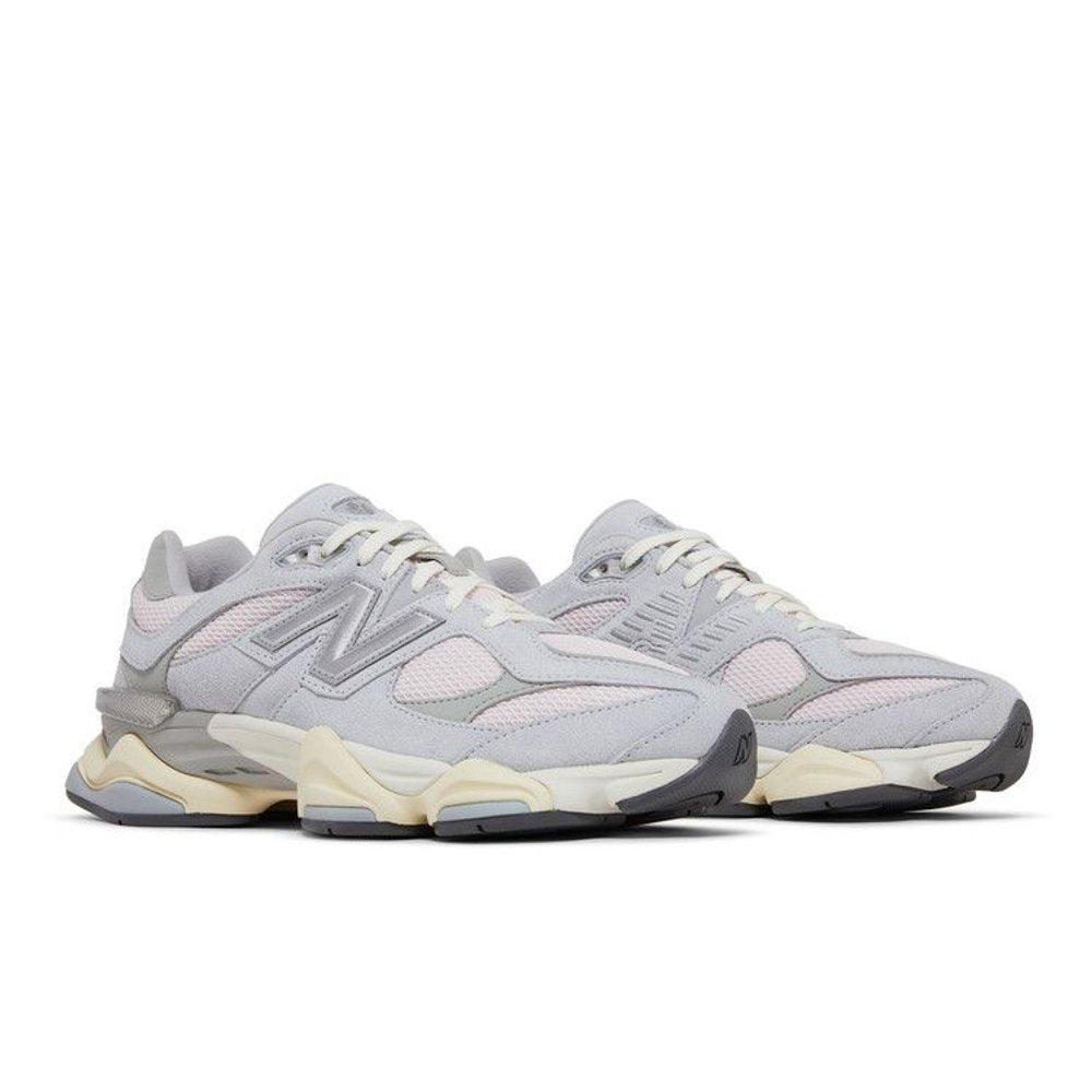 New Balance 9060 Granite – lifestyle foto | Purekickz