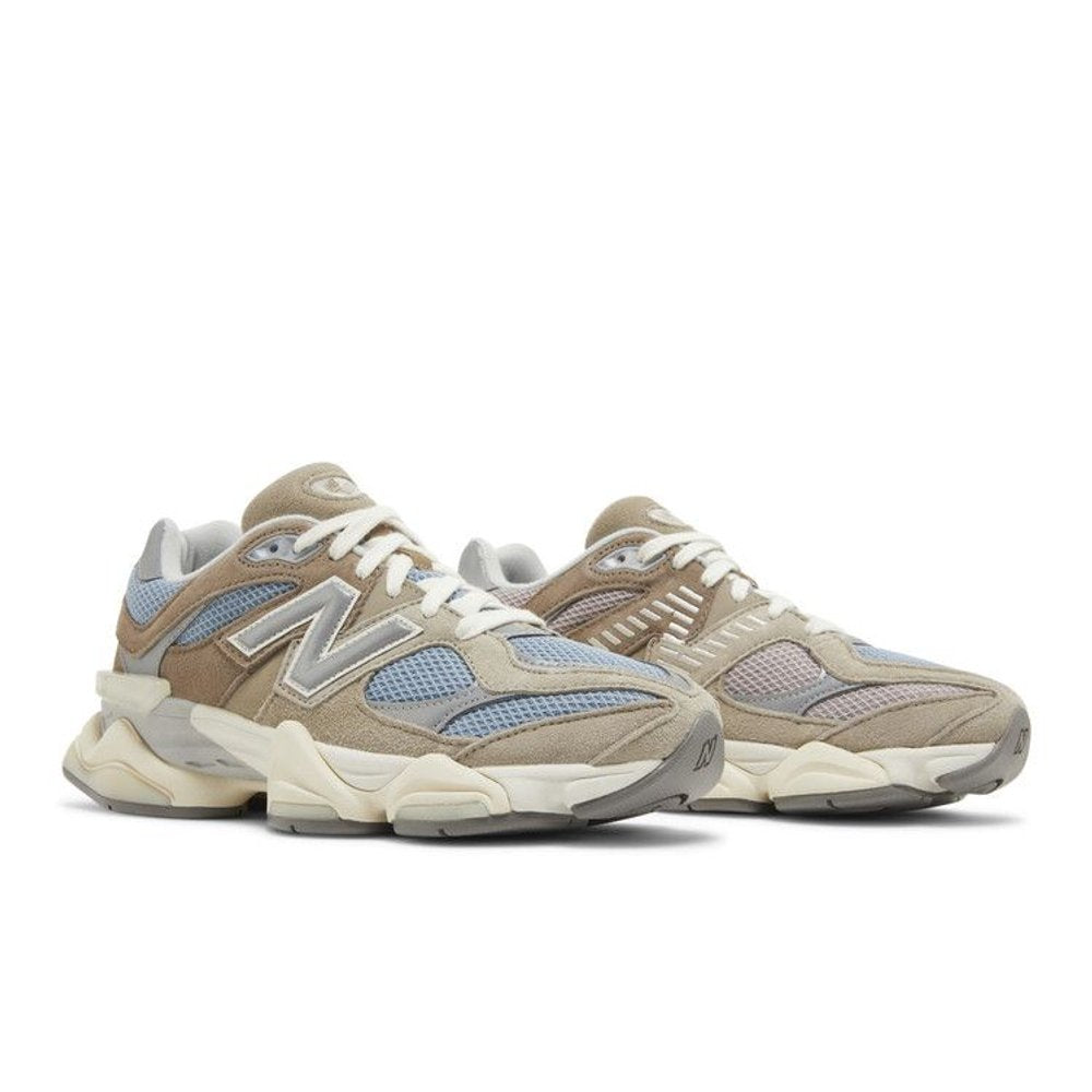 New Balance 9060 Mushroom Aluminum – lifestyle foto | Purekickz
