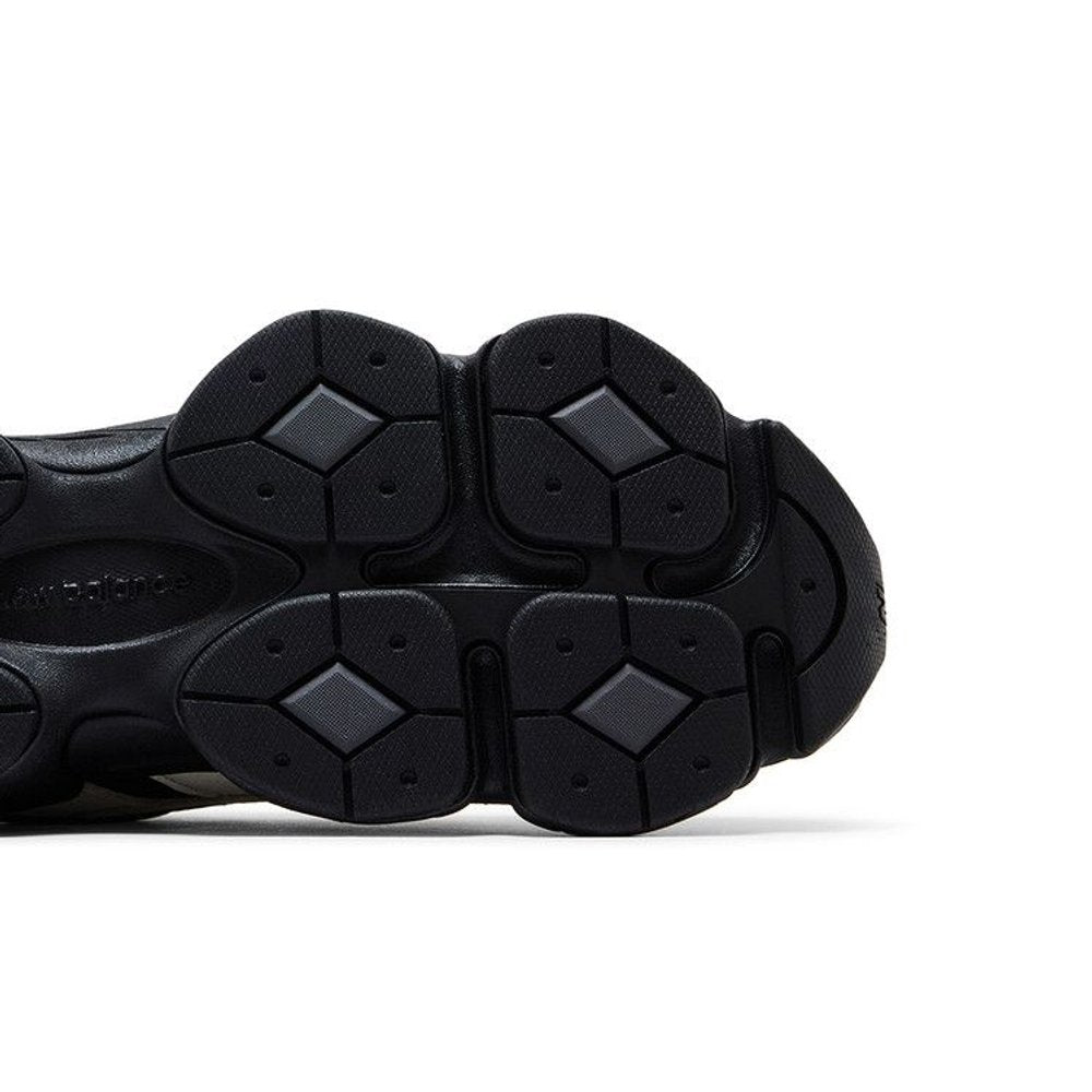 New Balance 9060 Off White Black