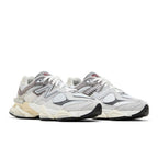 New Balance 9060 Rain Cloud Grey – lifestyle foto | Purekickz