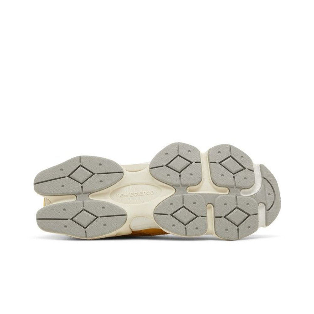 New Balance 9060 Varsity Gold