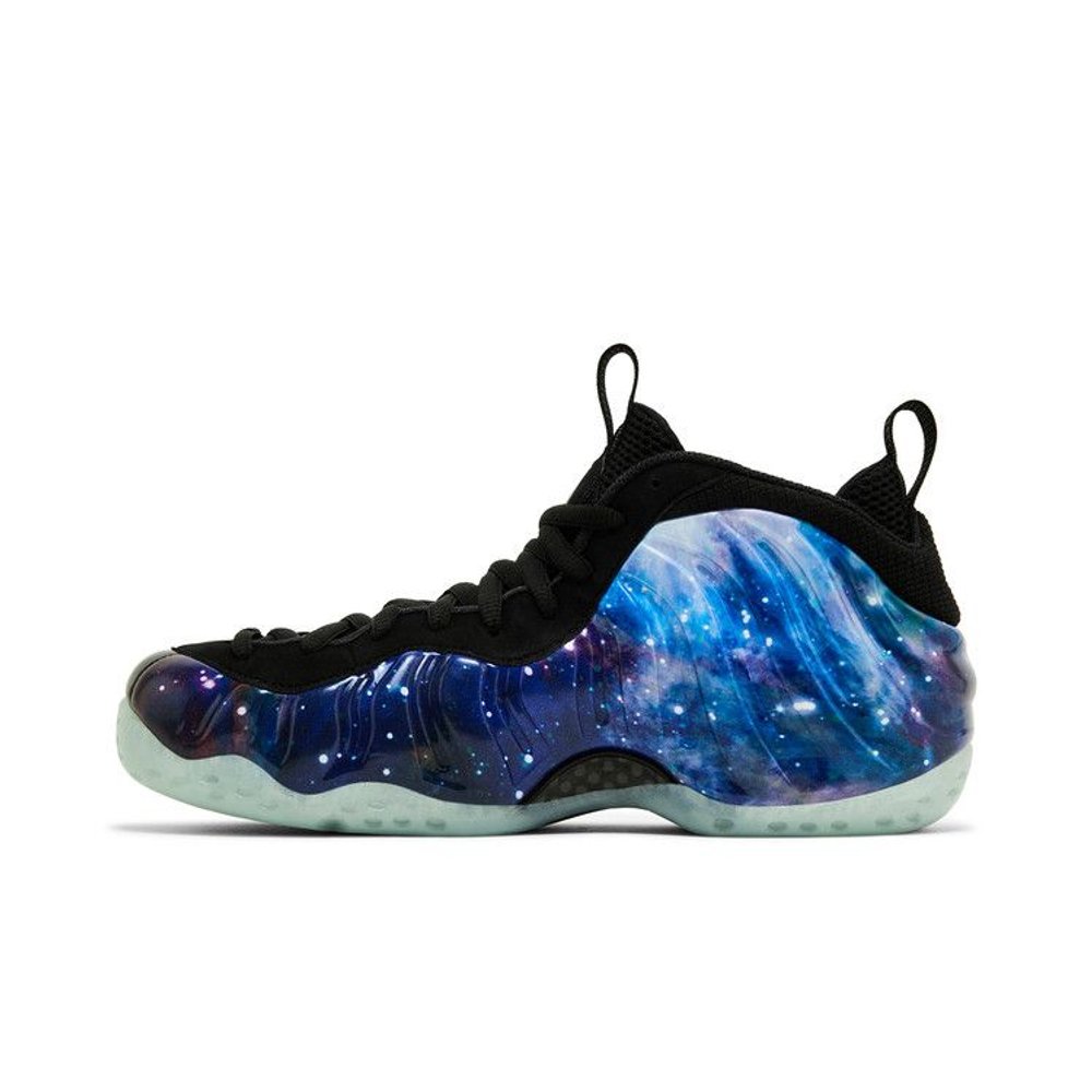 Nike Air Foamposite One 'Galaxy' 2025 – hlavní pohled | Purekickz