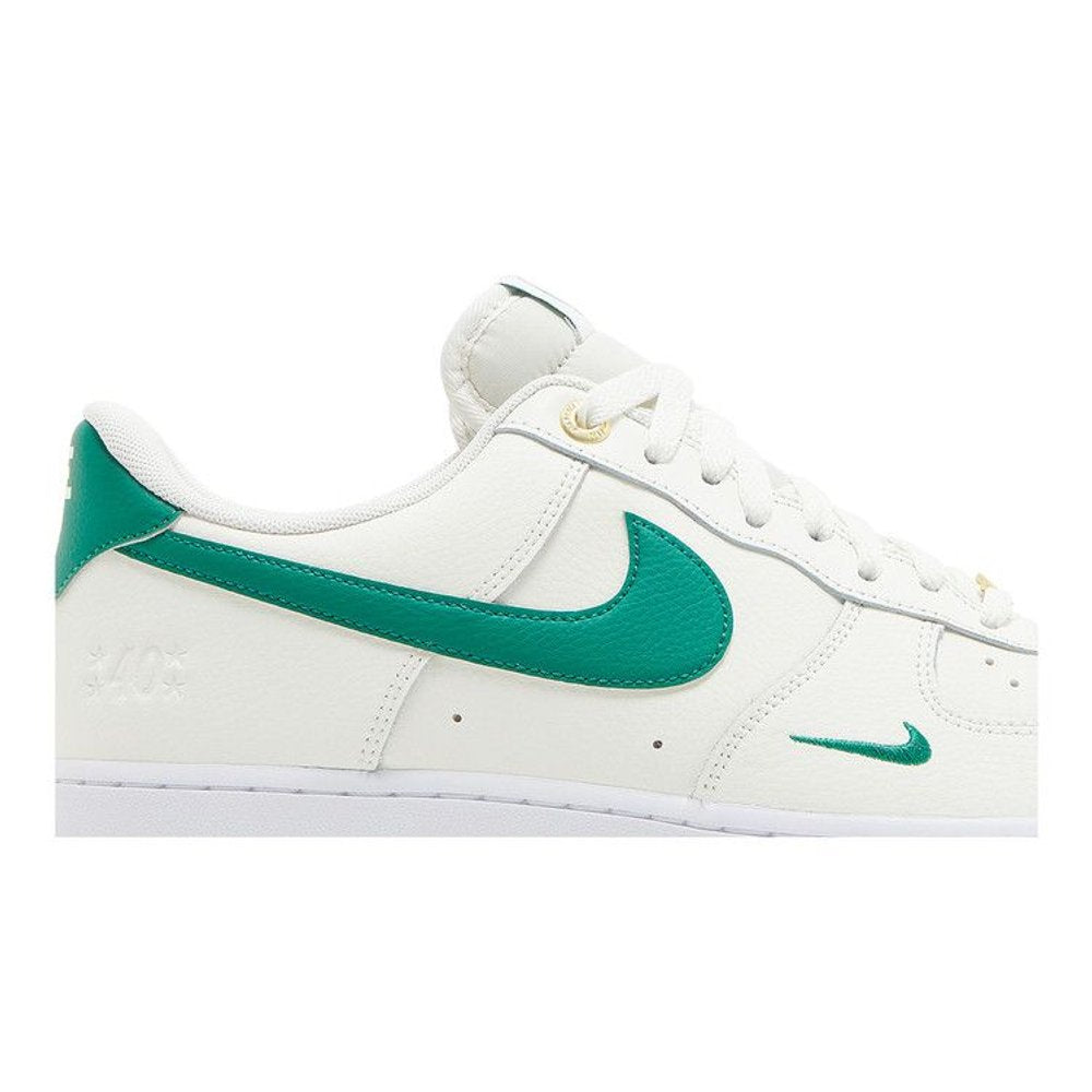 Nike Air Force 1 '07 LV8 '40th Anniversary - Sail Malachite' – detail | Purekickz
