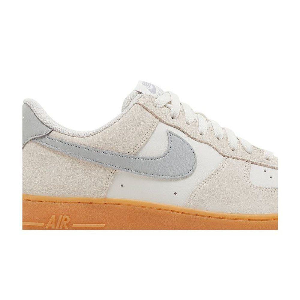Nike Air Force 1 '07 LV8 'Gum Pack - Phantom Light Smoke' – detail | Purekickz