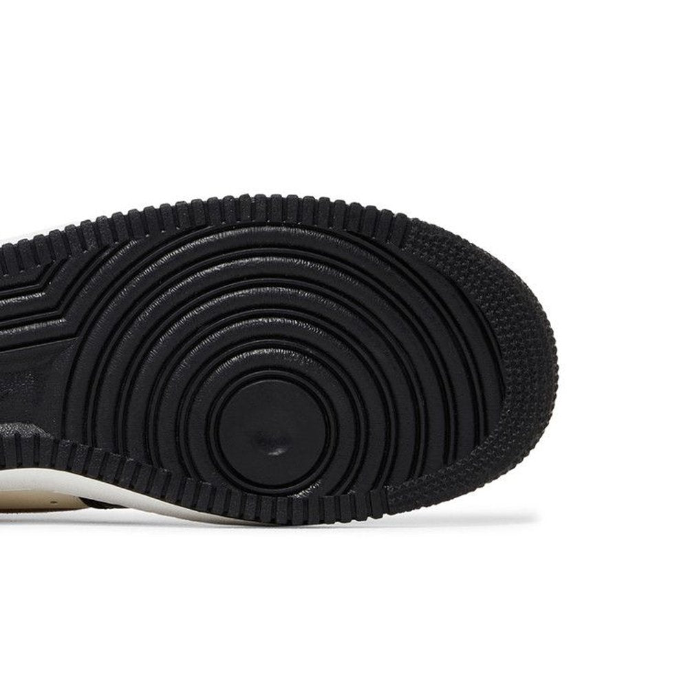 Nike Air Force 1 '07 'Mocha' – pohled shora | Purekickz