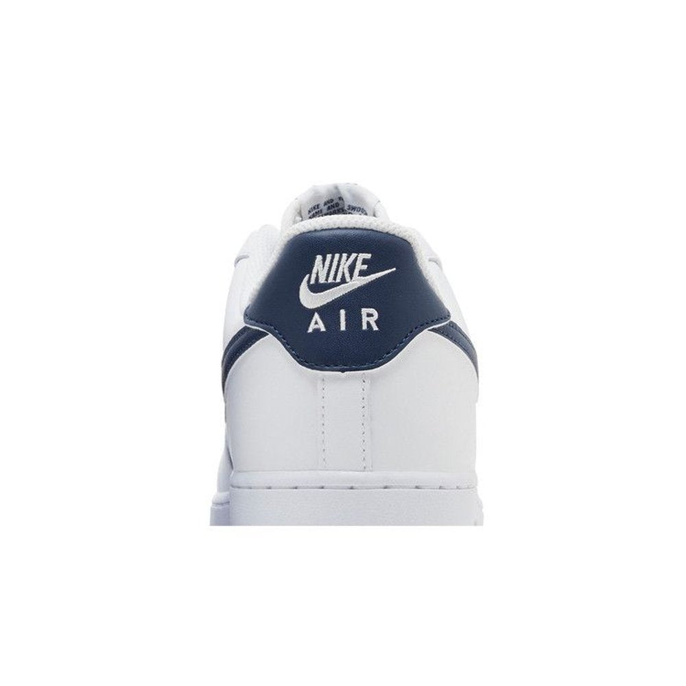 Nike Air Force 1 '07 White Midnight Navy (2024) – detail materiálu | Purekickz