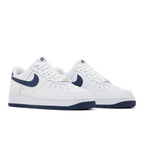 Nike Air Force 1 '07 White Midnight Navy (2024) – lifestyle foto | Purekickz