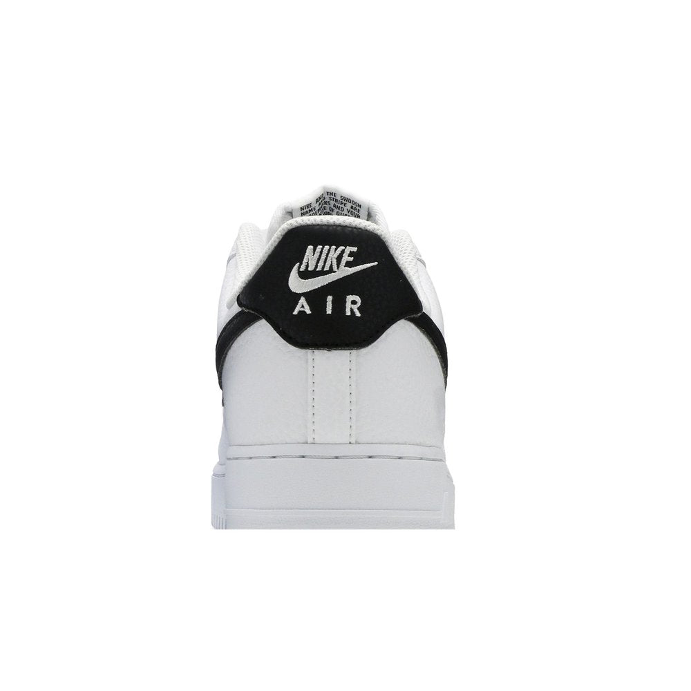 Nike Air Force 1 Black Swoosh – detail materiálu | Purekickz