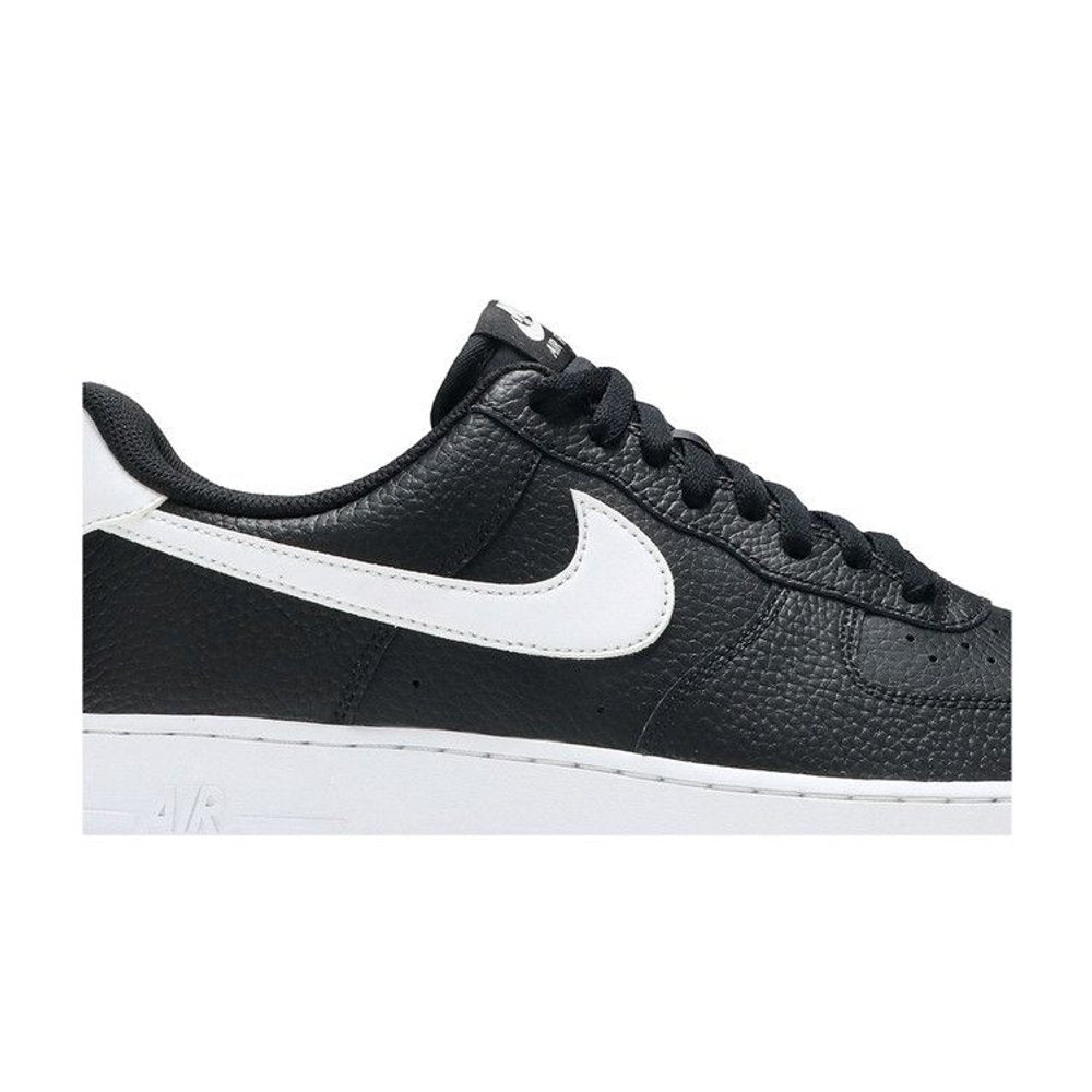 Nike Air Force 1 Low '07 Black White Pebbled Leather – detail | Purekickz