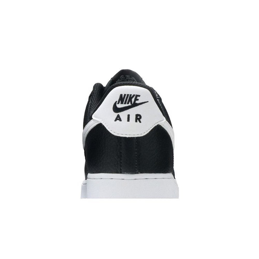 Nike Air Force 1 Low '07 Black White Pebbled Leather – detail materiálu | Purekickz
