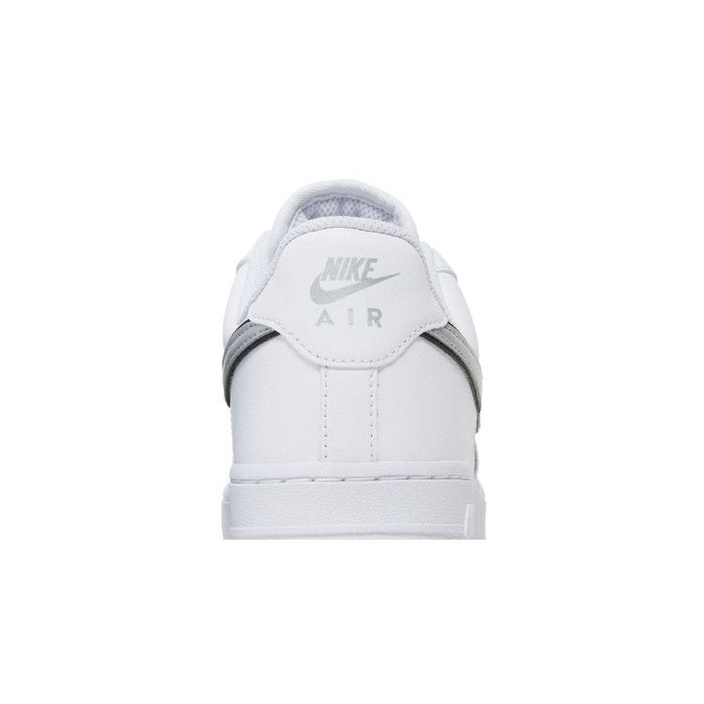 Nike Air Force 1 Low '07 Essential White Metallic Silver Black (W) – detail materiálu | Purekickz