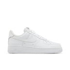 Nike Air Force 1 Low '07 Flyease Triple White (W) – boční pohled | Purekickz