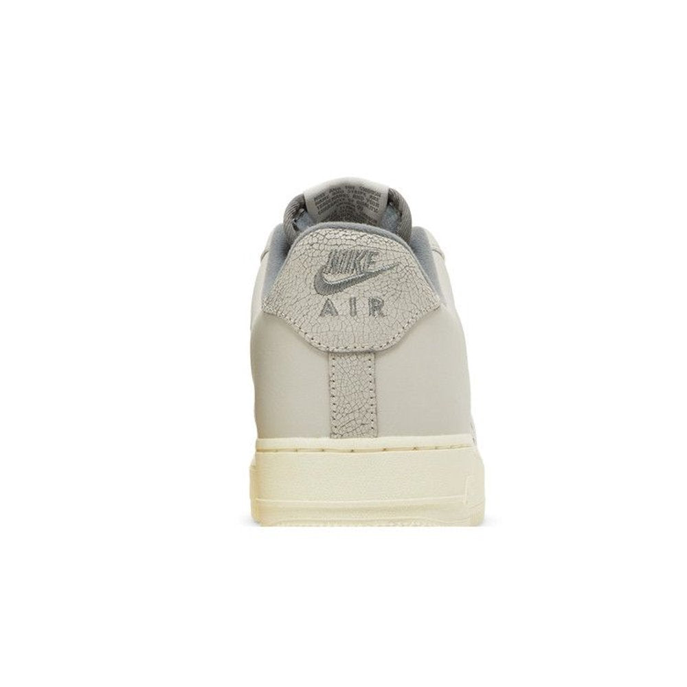 Nike Air Force 1 Low '07 Jewel Light Bone Coconut Milk – detail materiálu | Purekickz