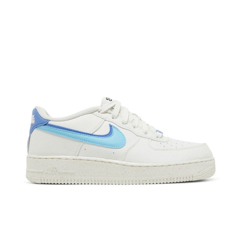 Nike Air Force 1 Low '07 LV8 82 Double Swoosh Medium Blue – boční pohled | Purekickz